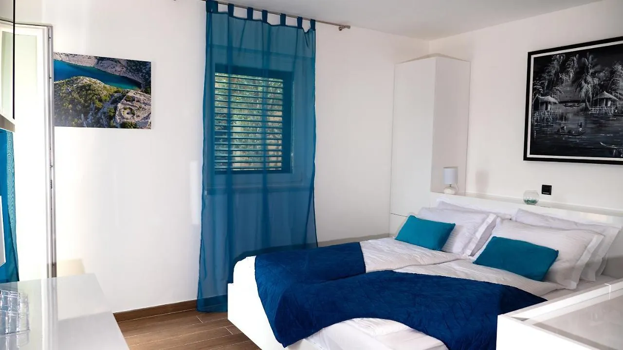 Villa Relax , With Seaview And Two Pools Near Beach Stari Grad