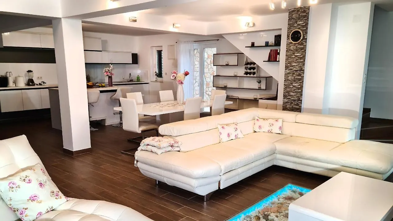 Villa Relax , With Seaview And Two Pools Near Beach Stari Grad